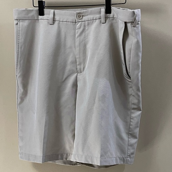 Haggar Chino Shorts Mens 36 Light Khaki Flat Front - Picture 1 of 7
